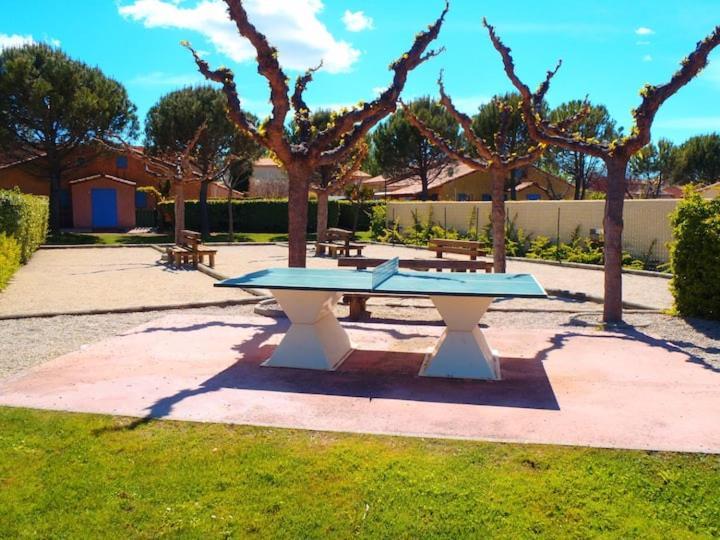 Le Jardin Des Alpilles Villa Eyguières Buitenkant foto